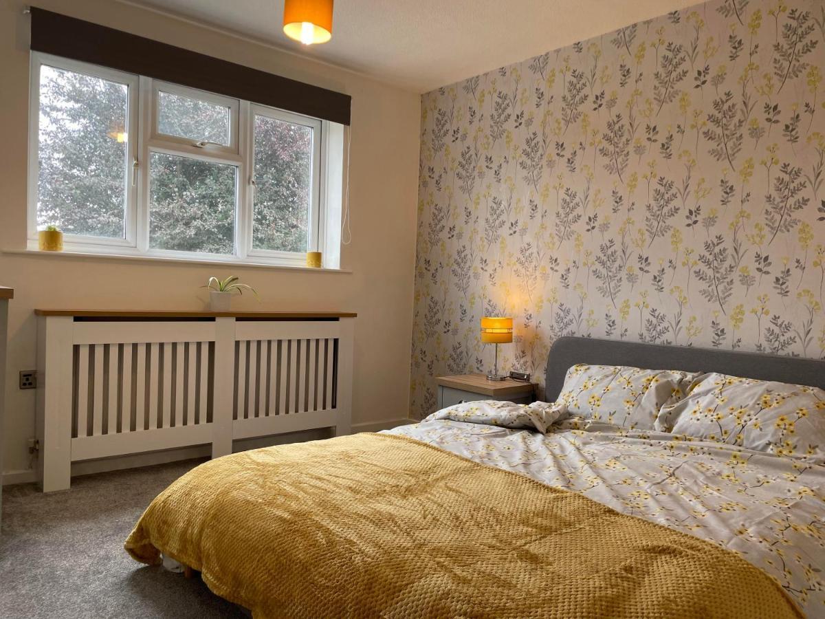 Leominster 3 Bedroom House Parking Garden Private Экстерьер фото