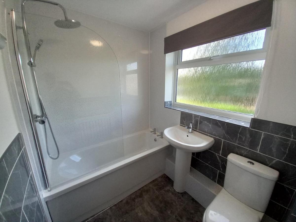 Leominster 3 Bedroom House Parking Garden Private Экстерьер фото