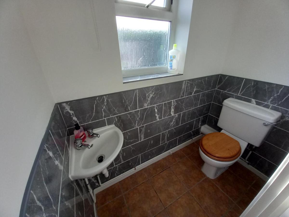 Leominster 3 Bedroom House Parking Garden Private Экстерьер фото