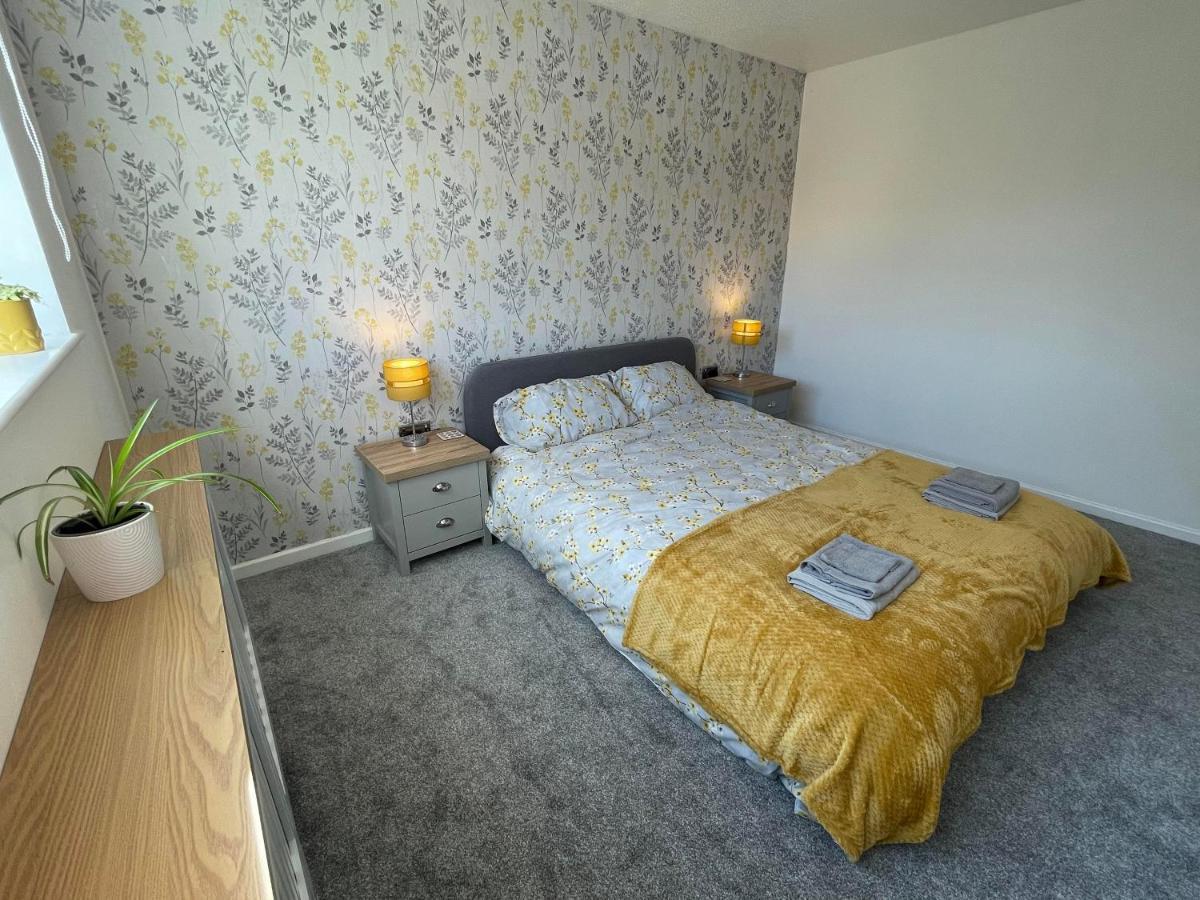 Leominster 3 Bedroom House Parking Garden Private Экстерьер фото
