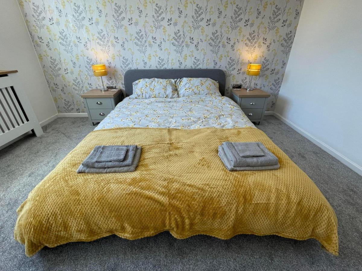 Leominster 3 Bedroom House Parking Garden Private Экстерьер фото